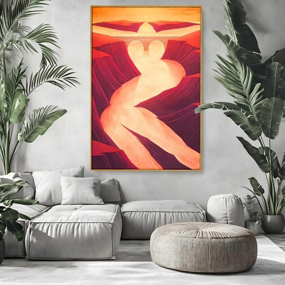 Tablou canvas cu ilustratie cu canion in forma de silueta feminina, in rama de aluminiu auriu, pe perete intr-un living
